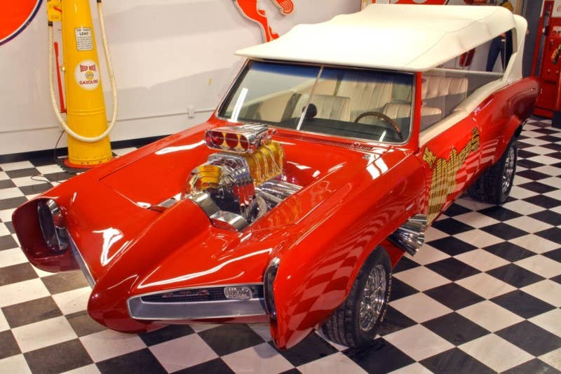 Monkeemobile front 3/4