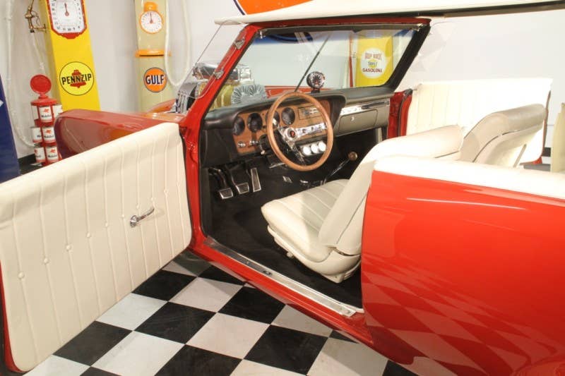 Monkeemobile interior