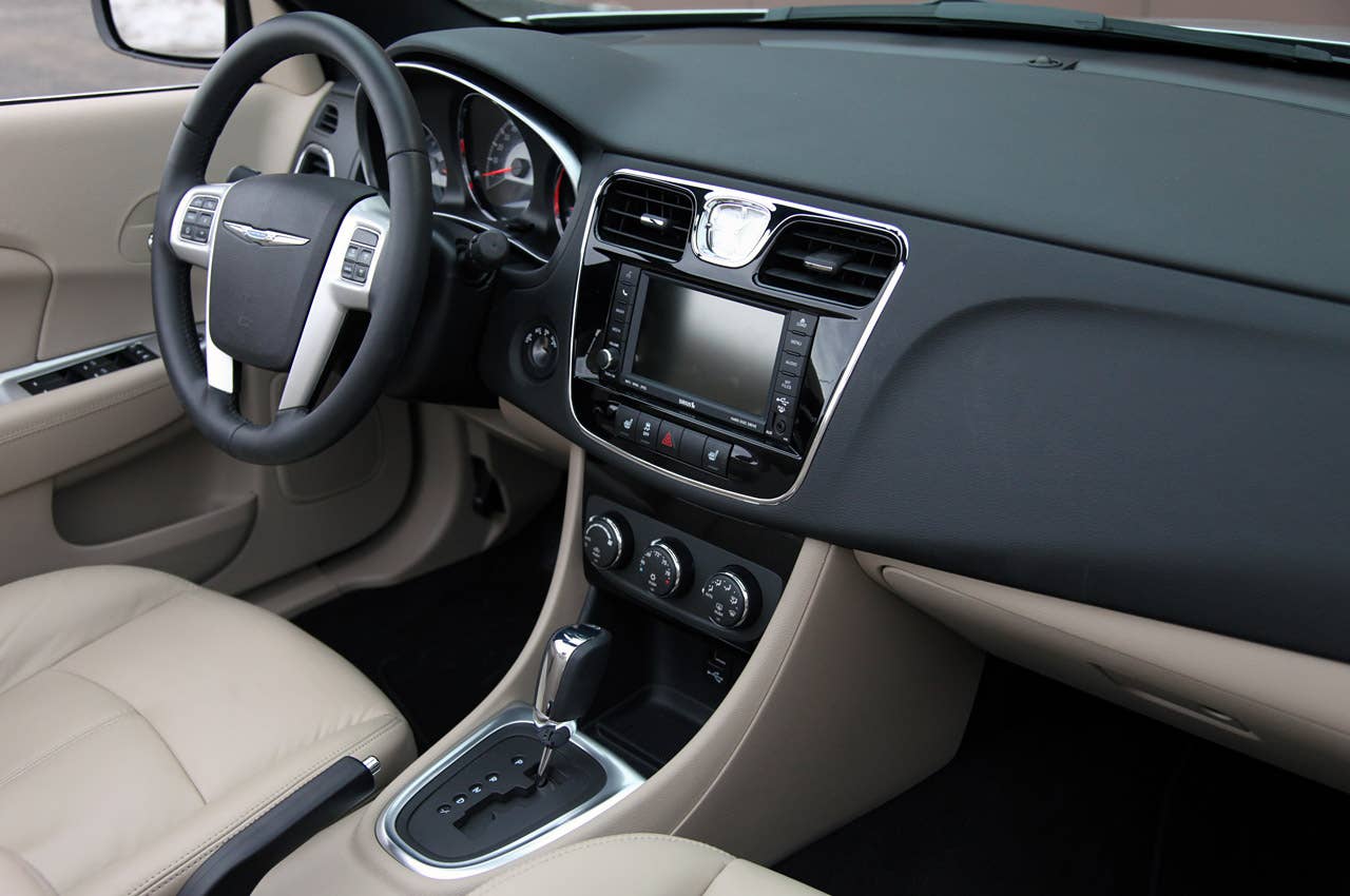 2011 Chrysler 200 Convertible interior