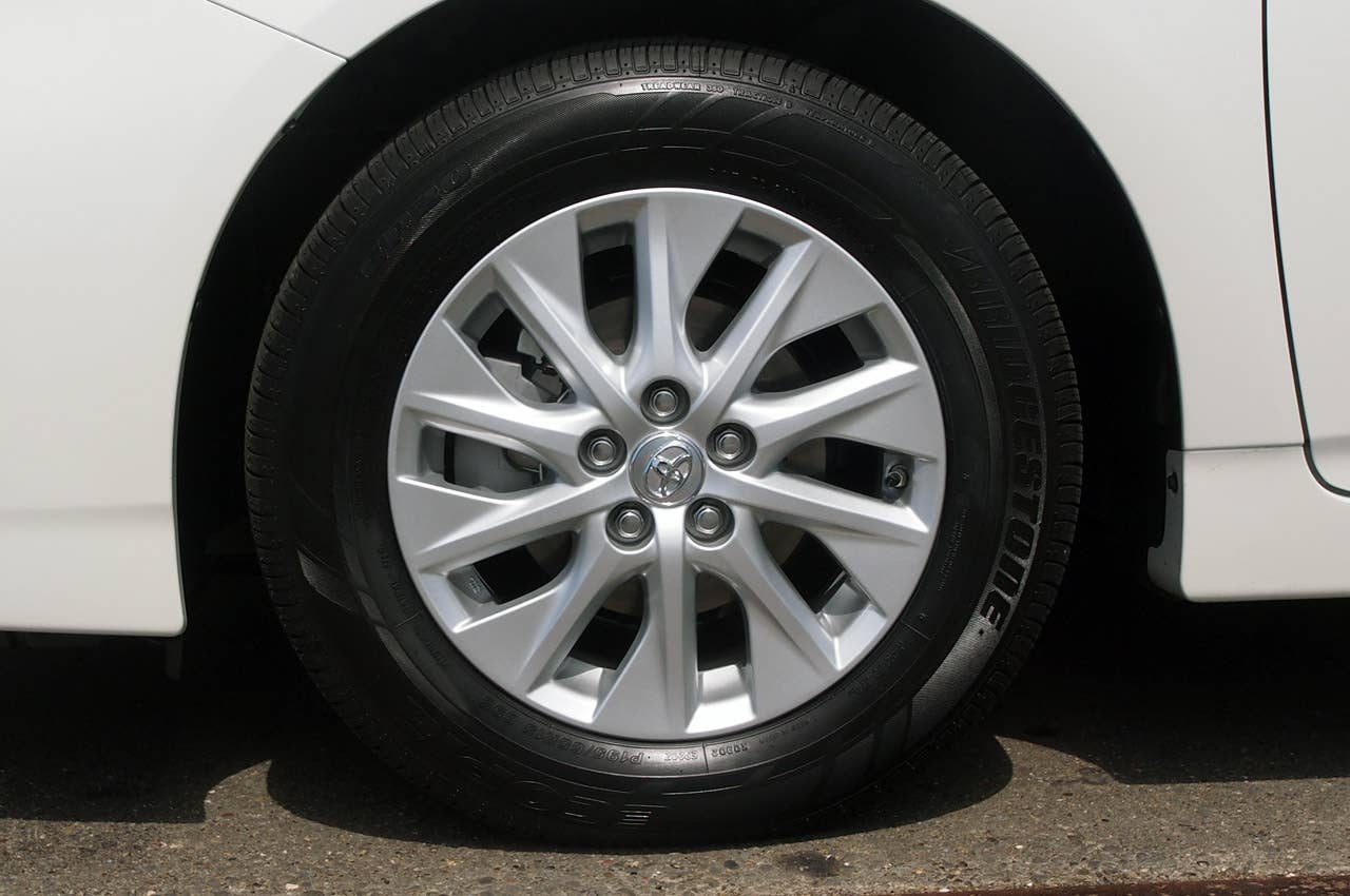 2012 Toyota Prius Plug-In wheel