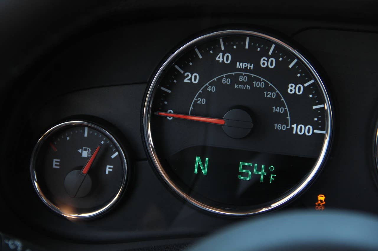 2012 Jeep Wrangler speedometer