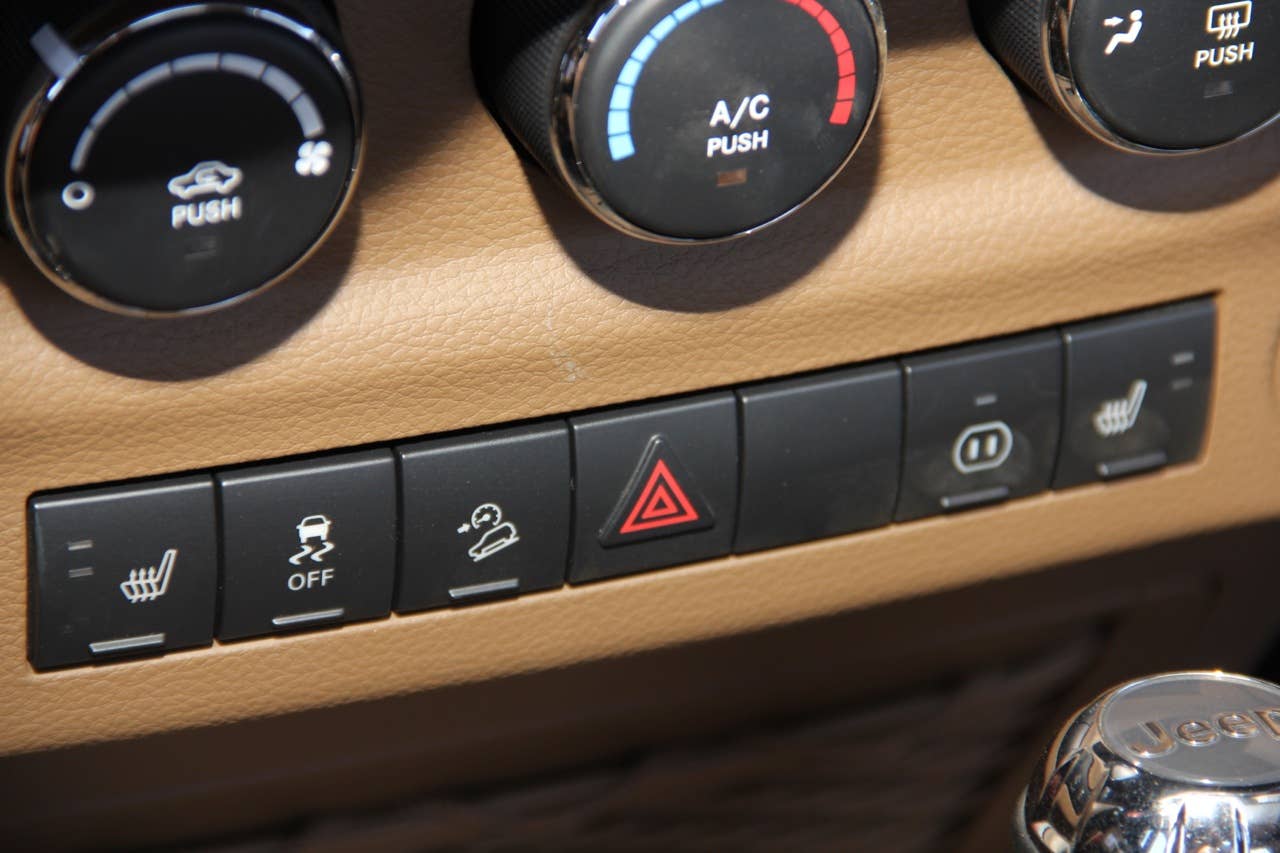 2012 Jeep Wrangler climate controls