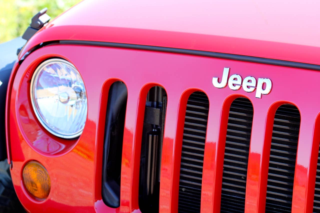 2012 Jeep Wrangler grille