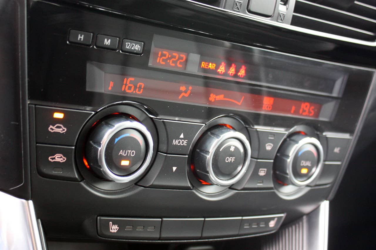 2013 Mazda CX-5 climate controls
