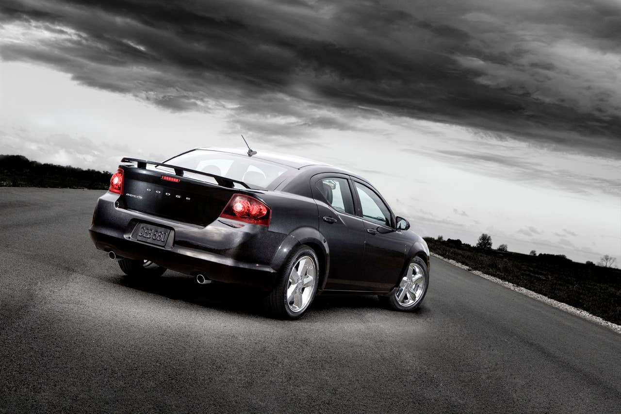 2011 Dodge Avenger rear 3/4