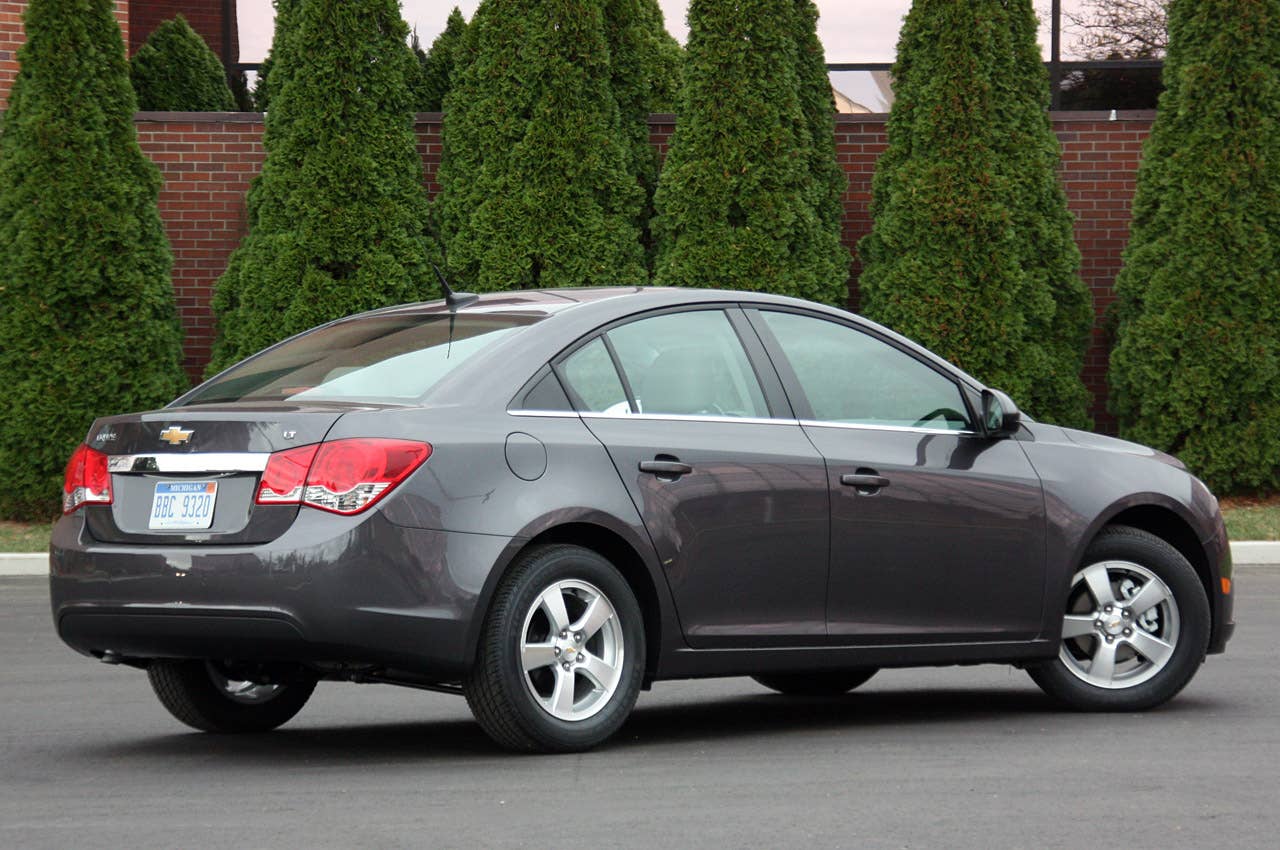 2011 Chevrolet Cruze 1LT rear 3/4 view