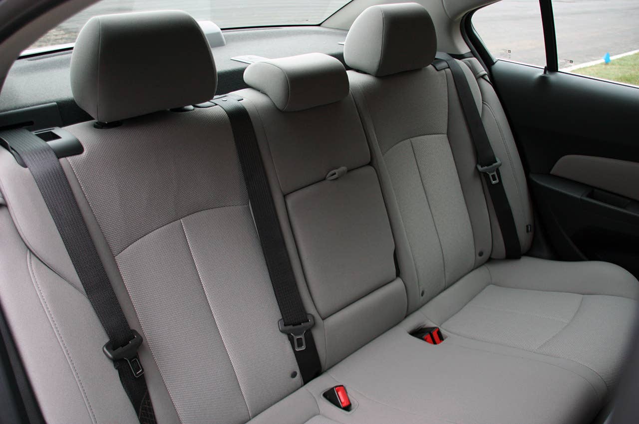 2011 Chevrolet Cruze 1LT rear seats
