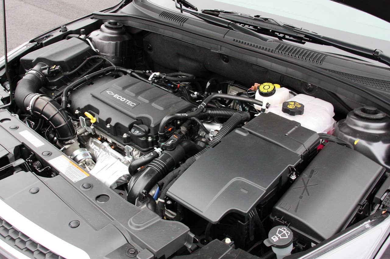 2011 Chevrolet Cruze 1LT engine