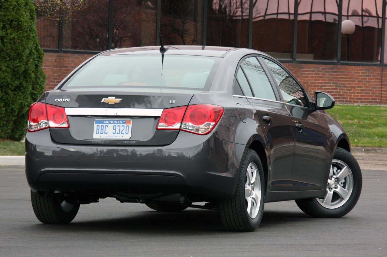 2011 Chevrolet Cruze 1LT rear 3/4 view