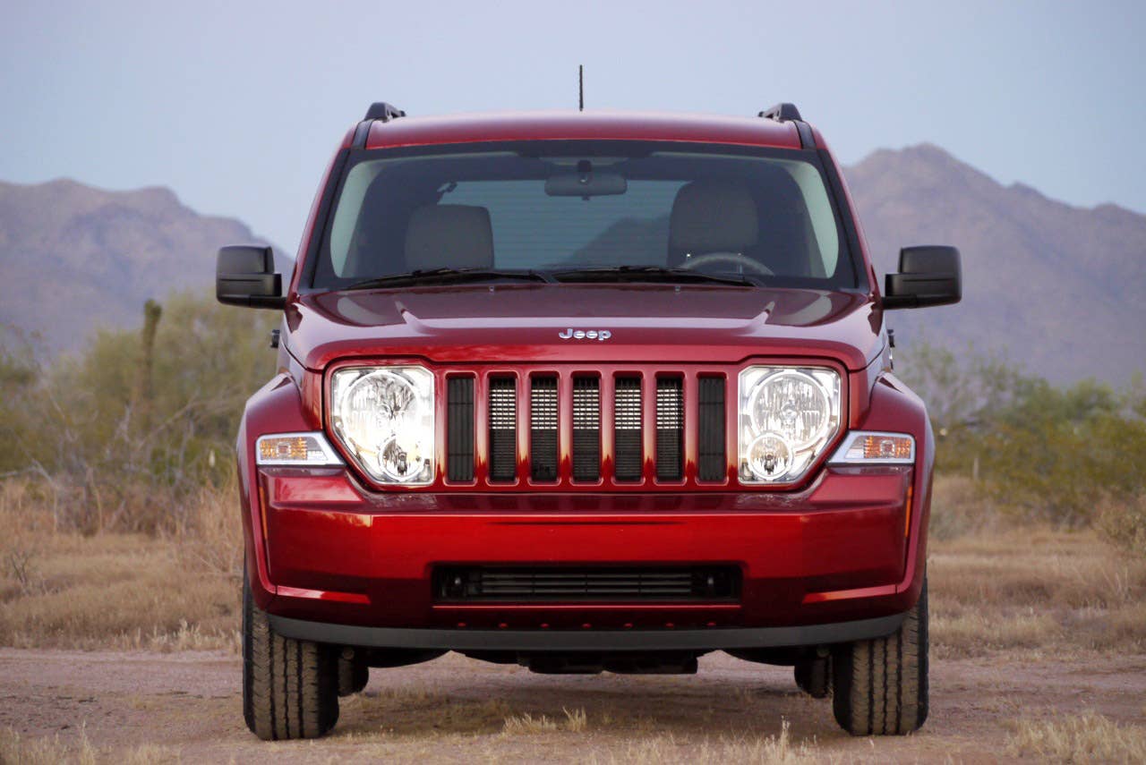 2010 Jeep Liberty Sport front view