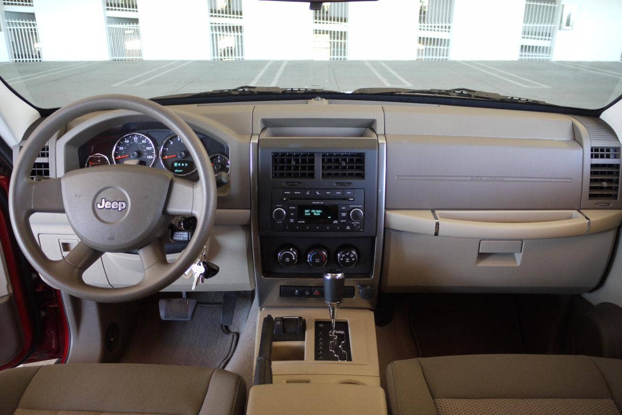 2010 Jeep Liberty Sport interior