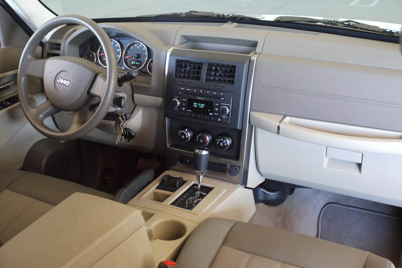 2010 Jeep Liberty Sport interior