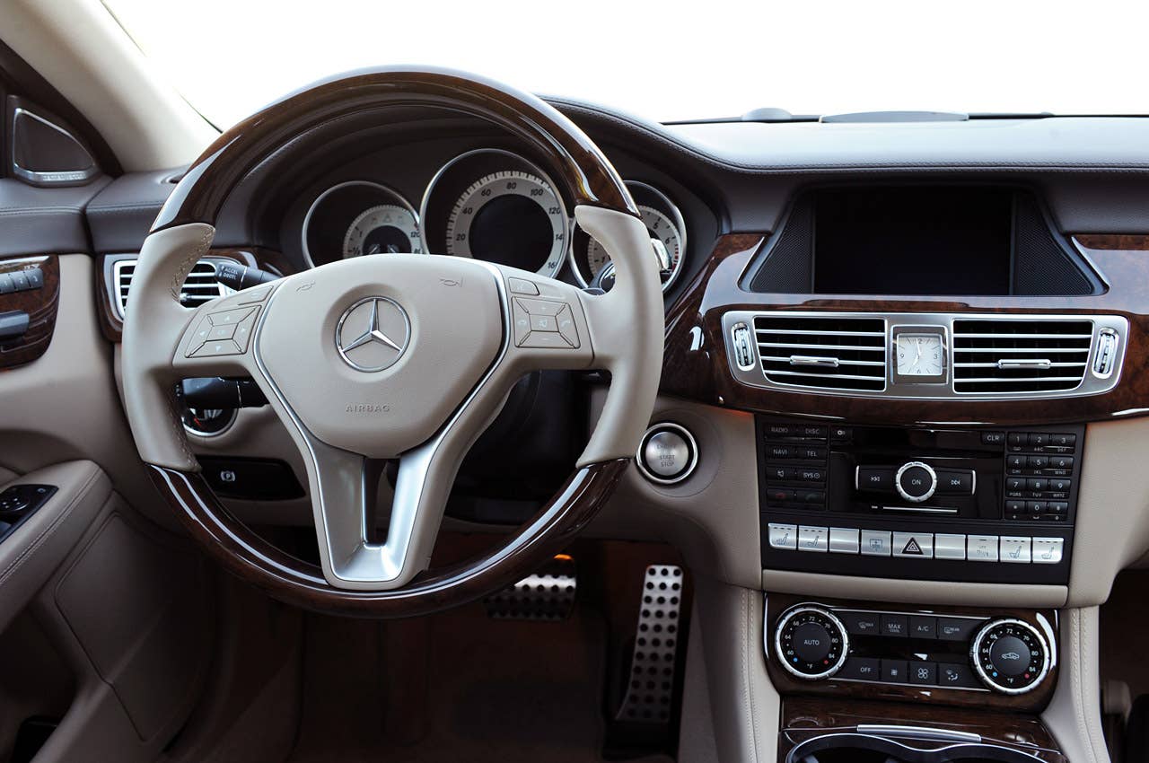 2012 Mercedes-Benz CLS550 interior