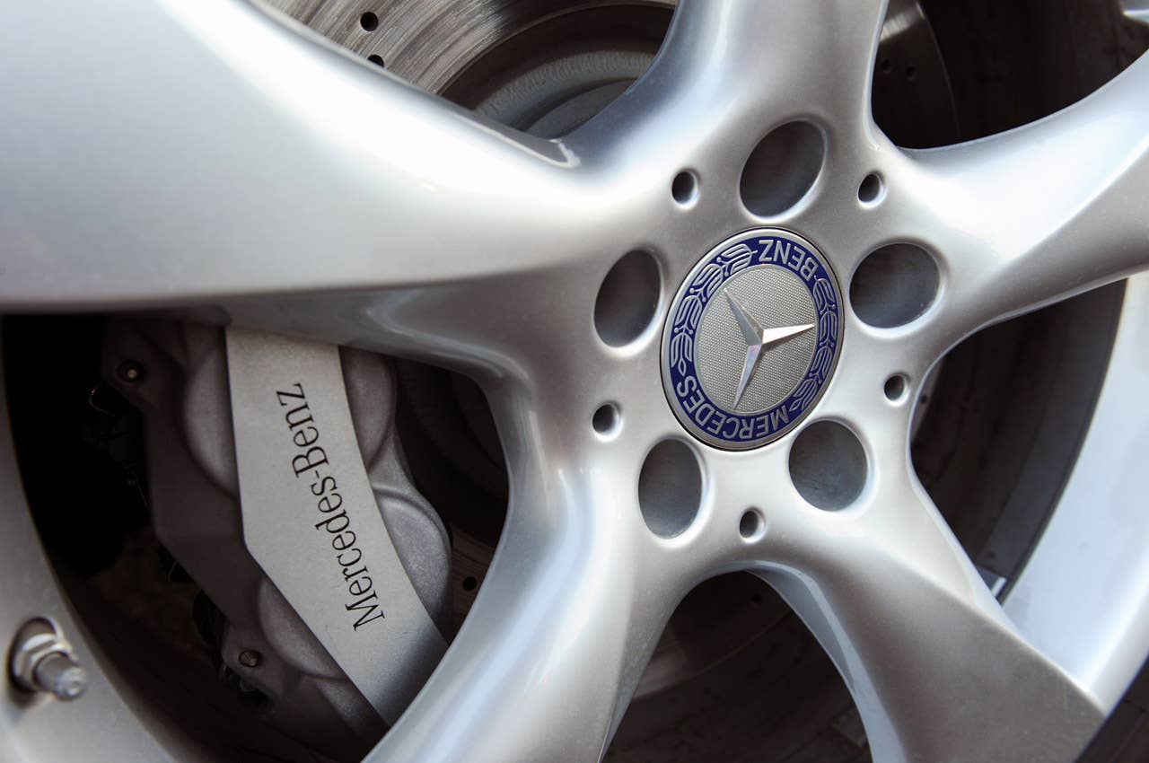 2012 Mercedes-Benz CLS550 wheel detail