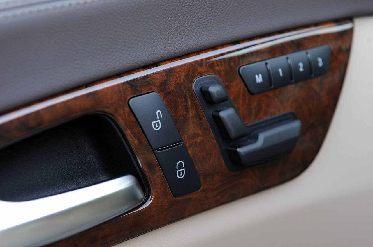 2012 Mercedes-Benz CLS550 door controls