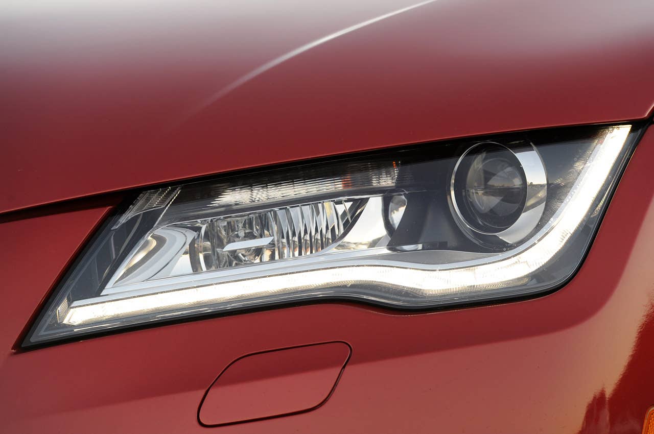 2012 Audi A7 3.0T headlight