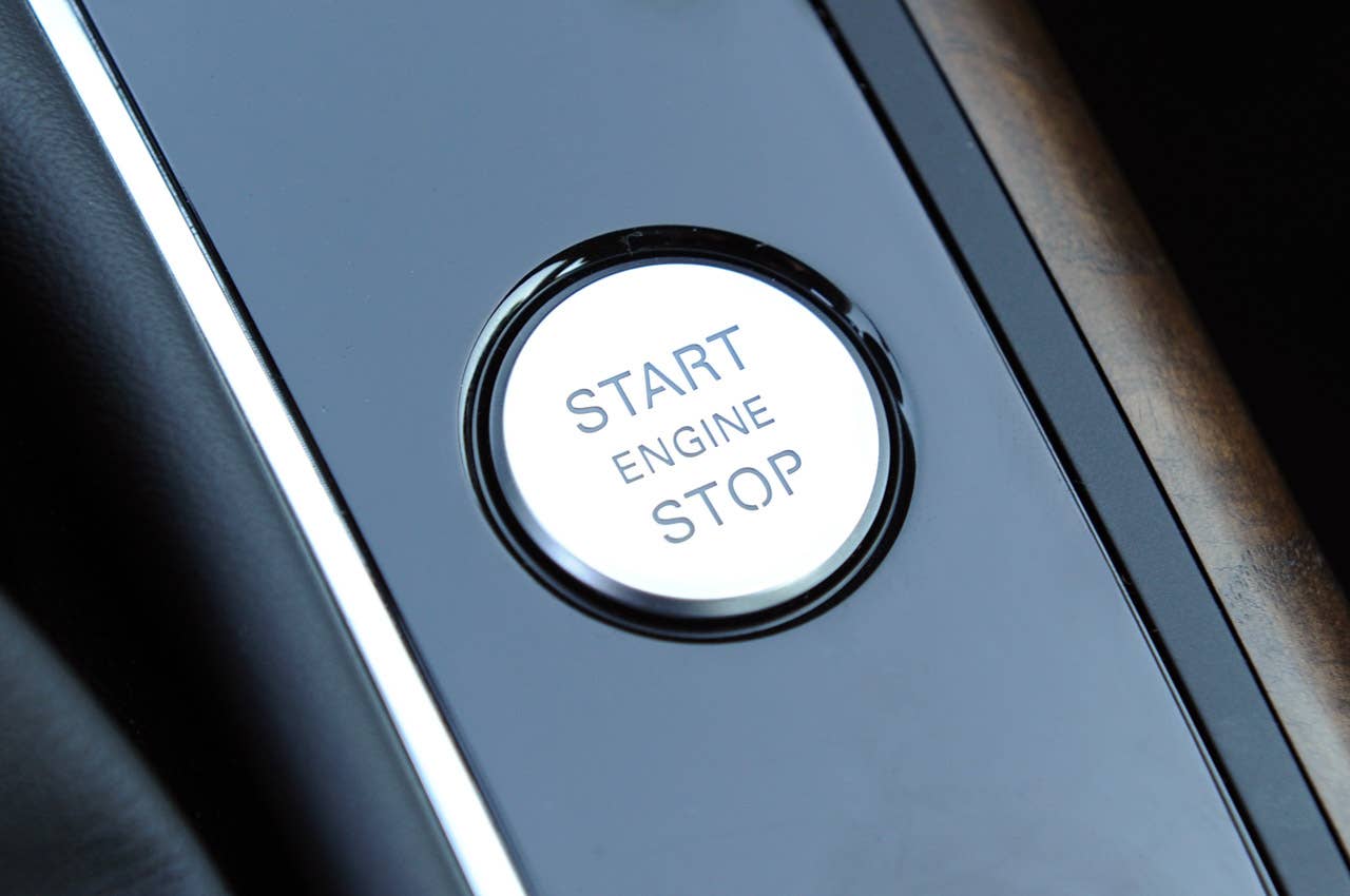 2012 Audi A7 3.0T start button