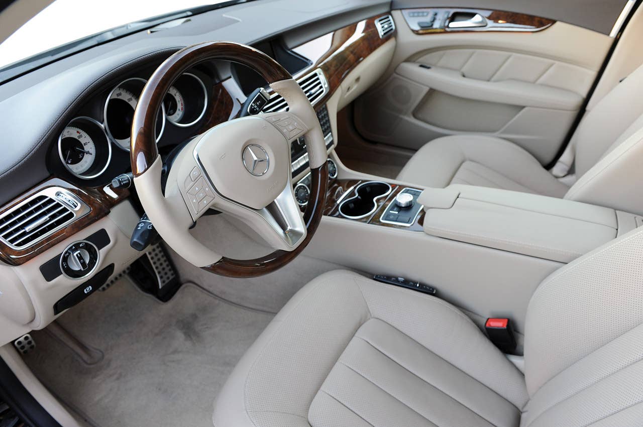2012 Mercedes-Benz CLS550 interior