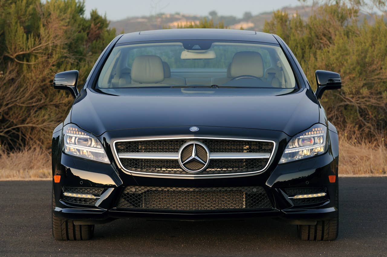 2012 Mercedes-Benz CLS550 front view