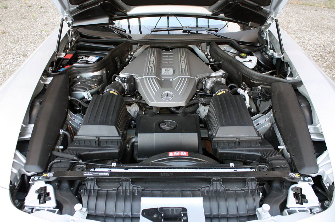 2010 Mercedes-Benz SLS AMG engine