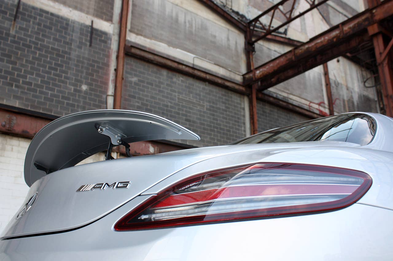 2010 Mercedes-Benz SLS AMG taillight