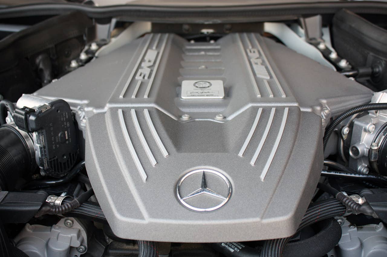 2010 Mercedes-Benz SLS AMG engine