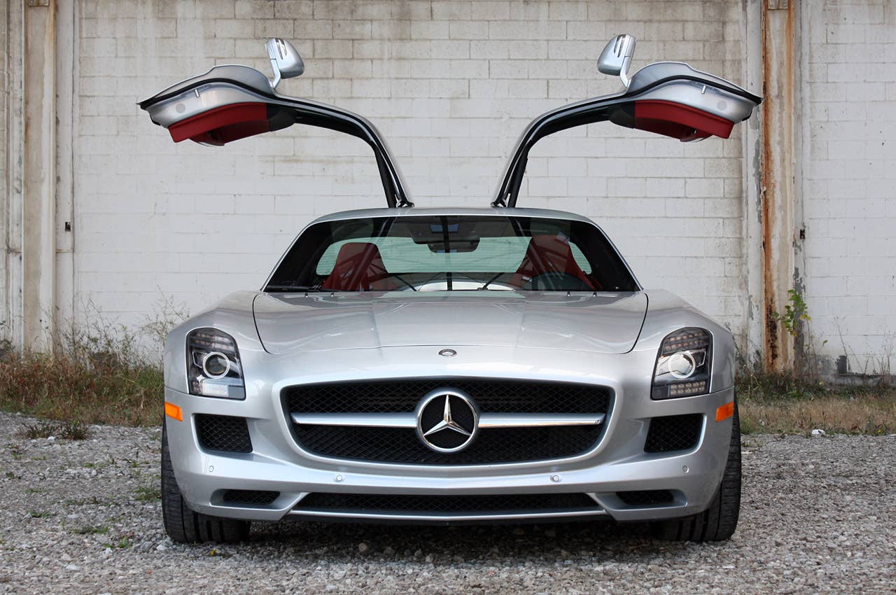 2010 Mercedes-Benz SLS AMG front view