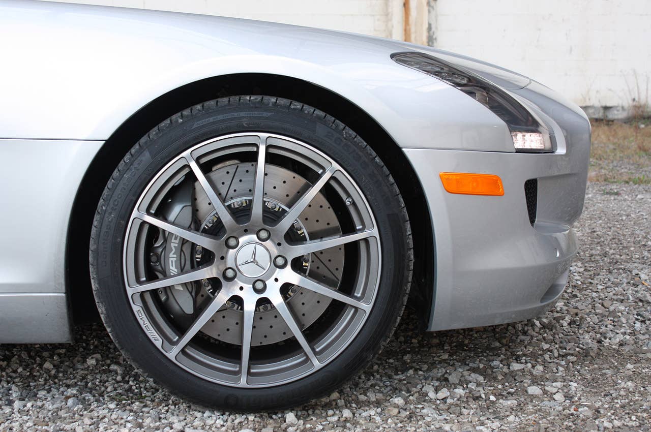 2010 Mercedes-Benz SLS AMG wheel