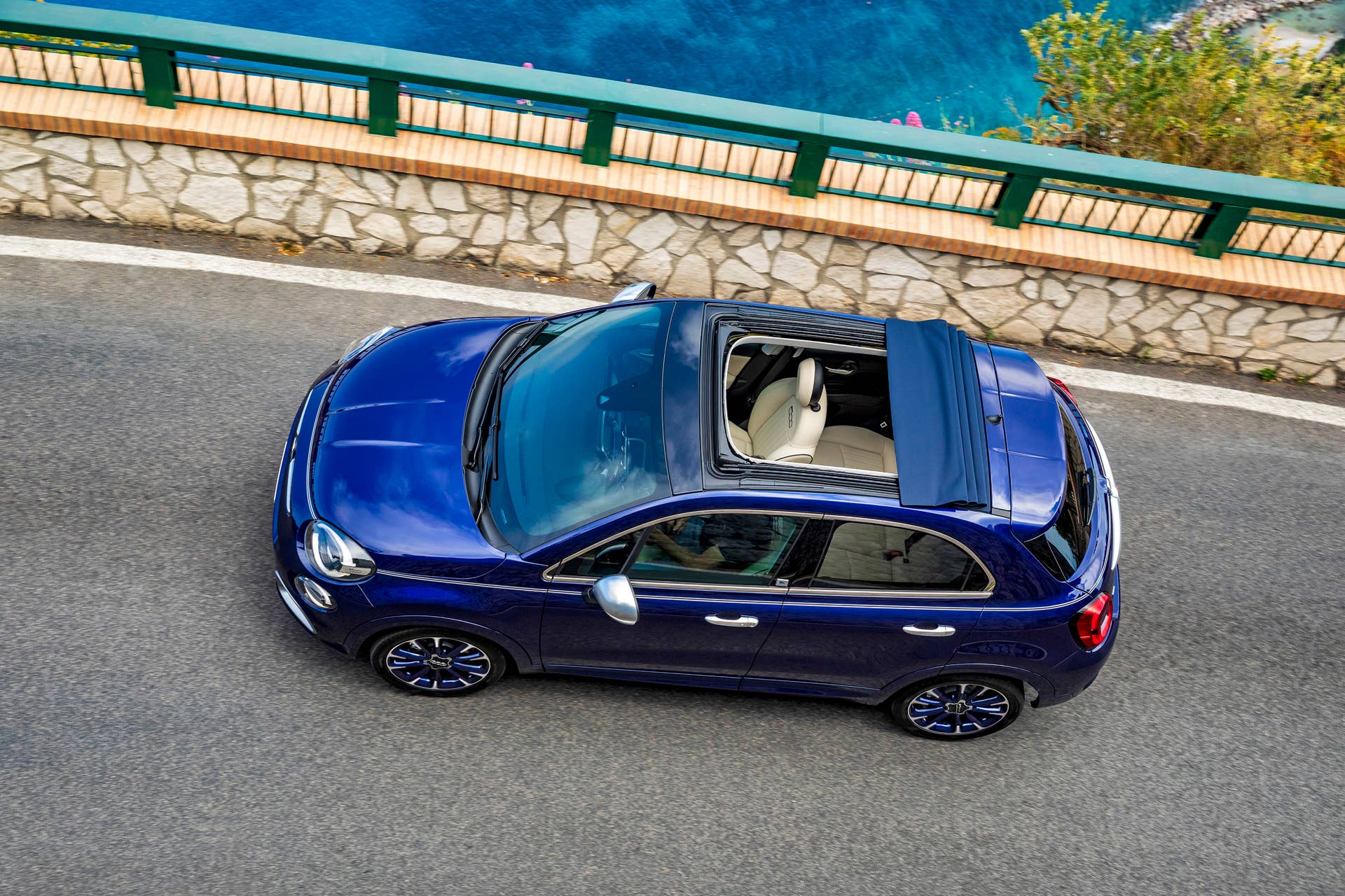 2022 Fiat 500X Yacht Club Capri special edition