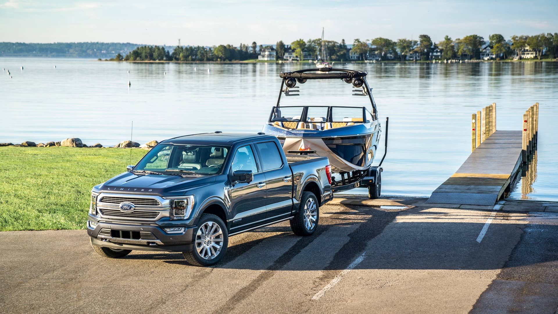 The only full hybrid in the segment, available PowerBoost provides targeted best-in-class horsepower and torque, a targeted EPA-estimated range of approximately over 700 miles on a single tank of gas and at least 12,000 pounds of maximum available towing capacity. ItÕs available across the lineup from XL to Limited.
