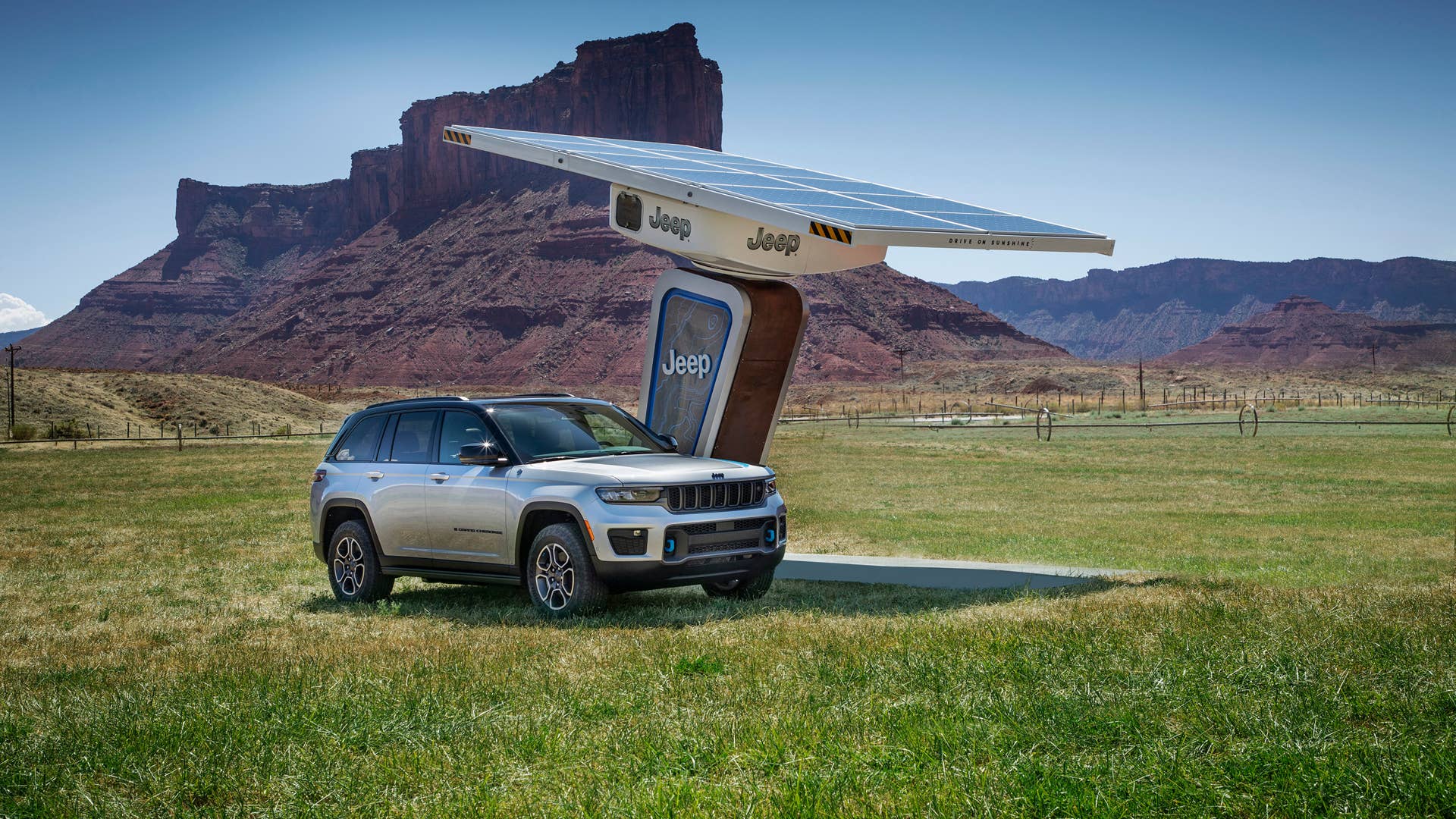 All-new 2022 Jeep® Grand Cherokee Trailhawk 4xe