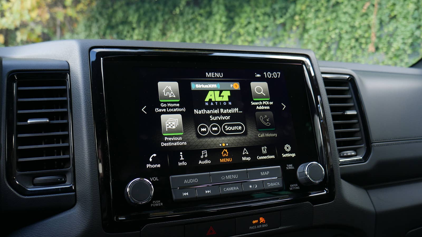 2022 Nissan Frontier touchscreen home