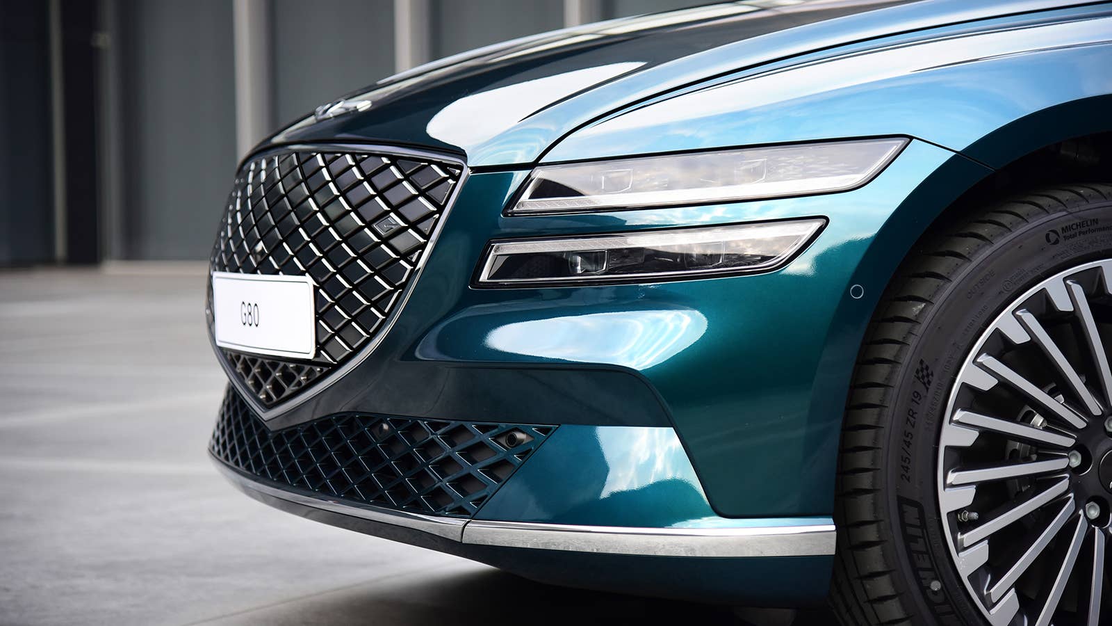 Genesis Electrified G80