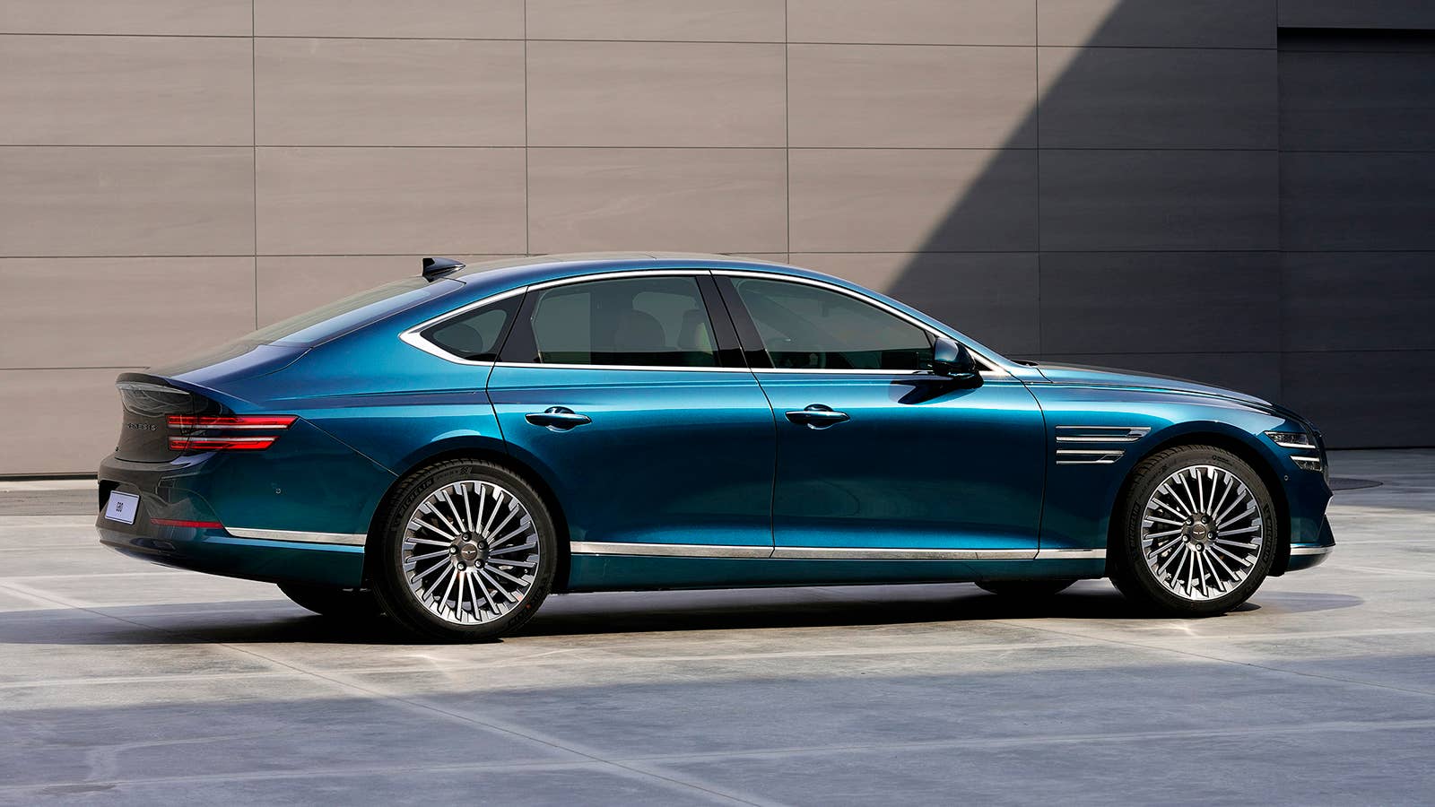 Genesis Electrified G80