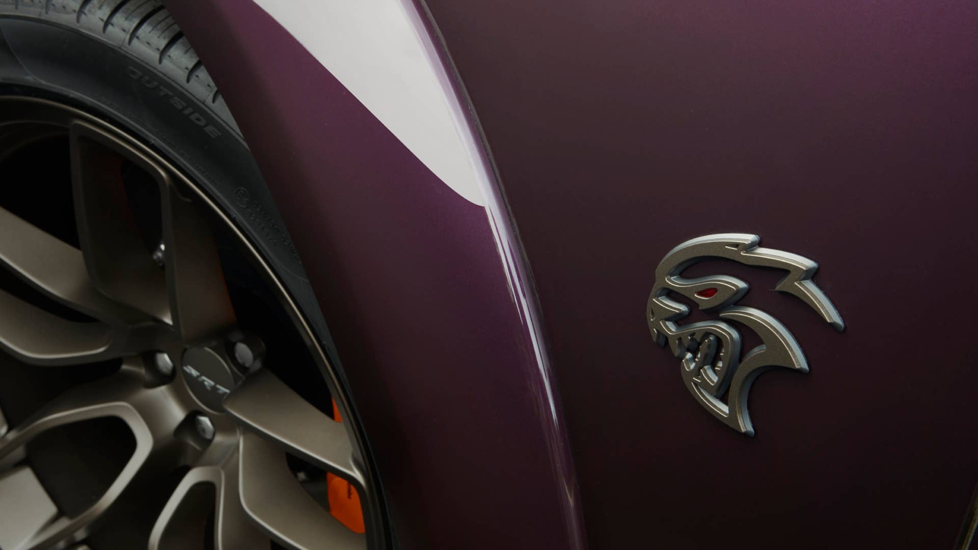 Brass Monkey Hellcat fender badging on the 2022 Dodge Charger SRT Hellcat Redeye Widebody Jailbreak. Charger Jailbreak models offer the choice of five exterior badging finishes.