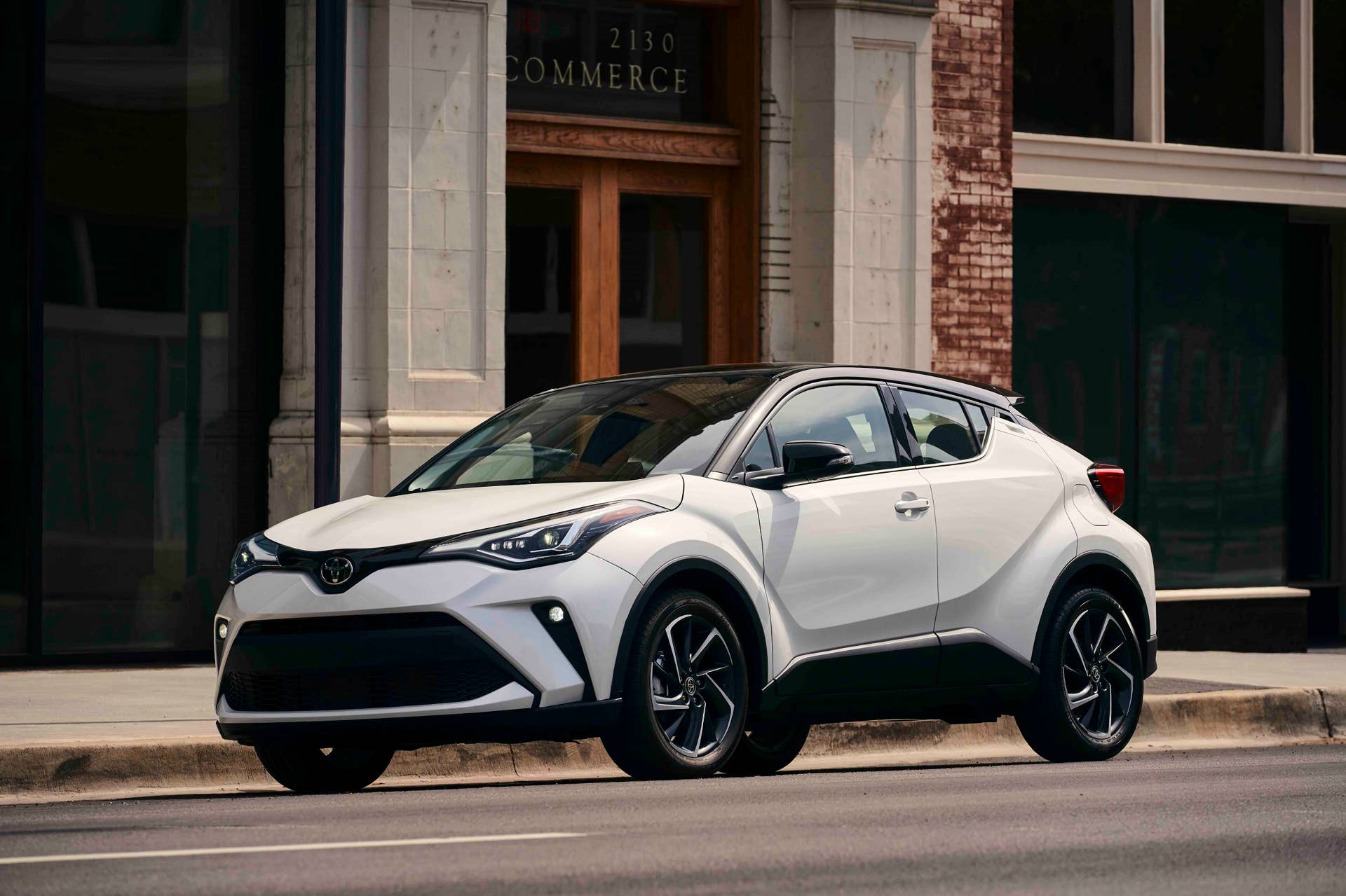 2021 Toyota C-HR is a IIHS Top Safety Pick - Autoblog