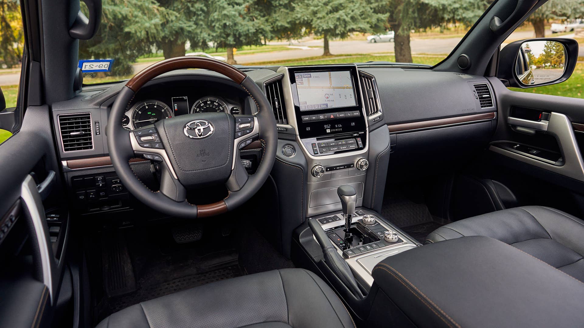 2021 Toyota Land Cruiser Heritage Edition
