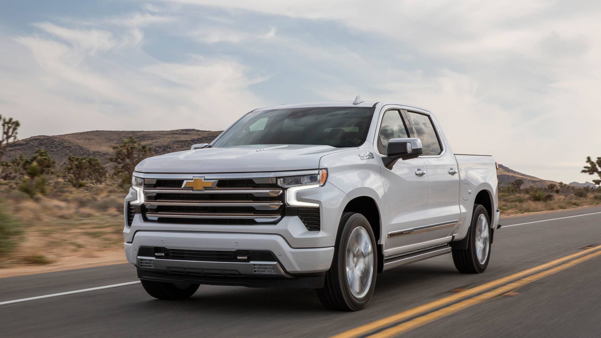 2022 Chevrolet Silverado High Country exterior