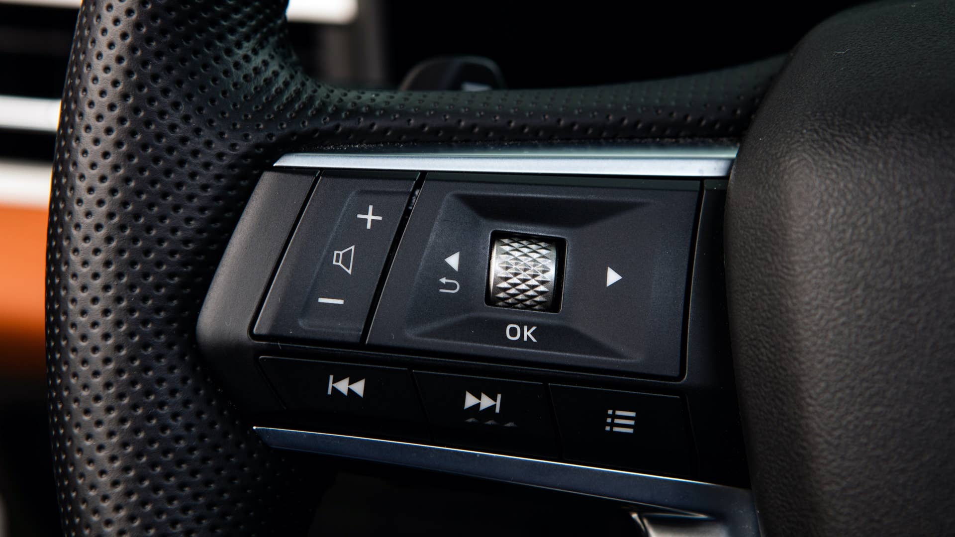 2022 Mitsubishi Outlander interior detail shot