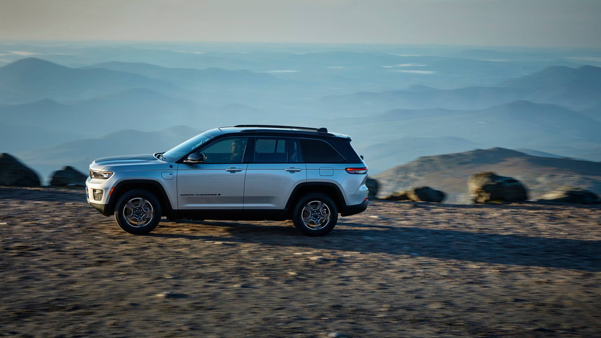 All-new 2022 Jeep® Grand Cherokee Trailhawk 4xe