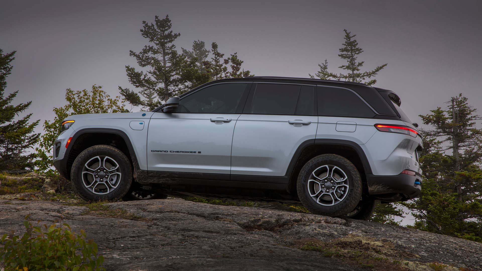 All-new 2022 Jeep® Grand Cherokee Trailhawk 4xe