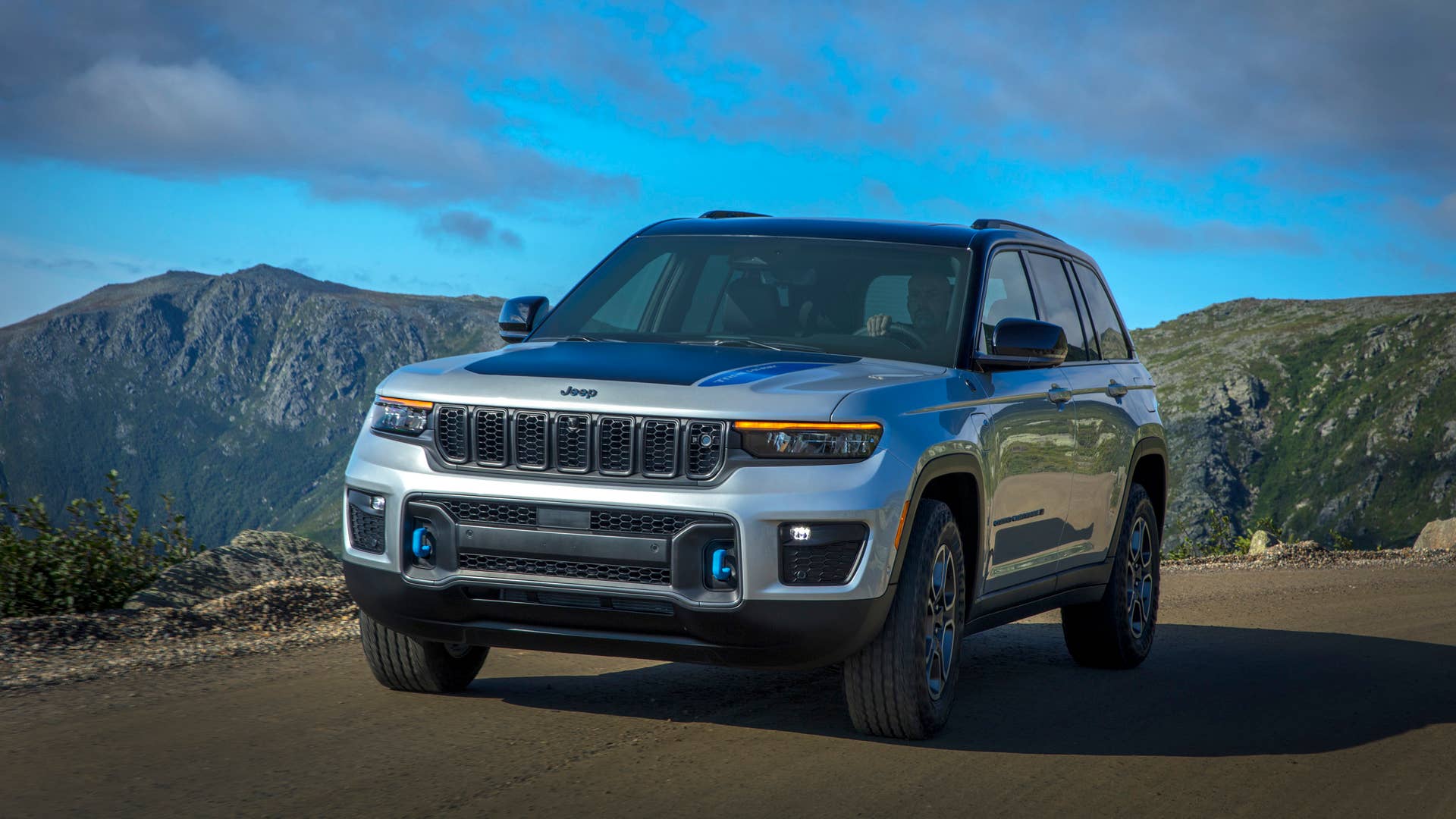 All-new 2022 Jeep® Grand Cherokee Trailhawk 4xe