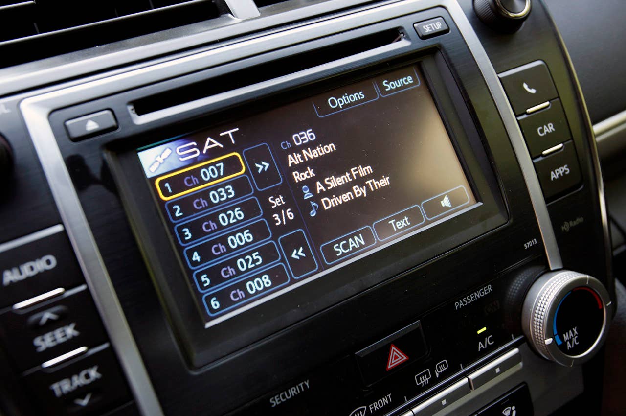 2012 Toyota Camry audio system