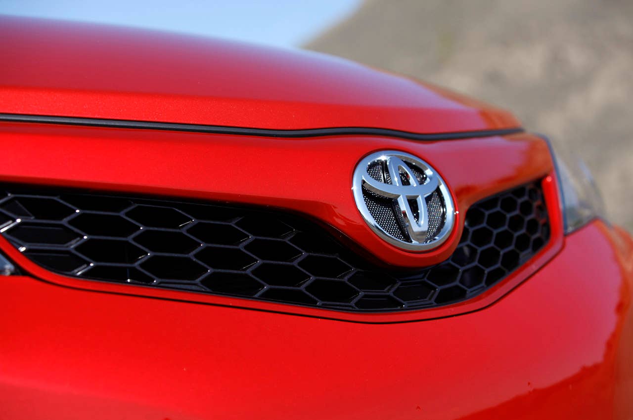 2012 Toyota Camry grille