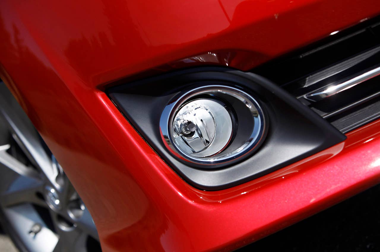 2012 Toyota Camry fog light