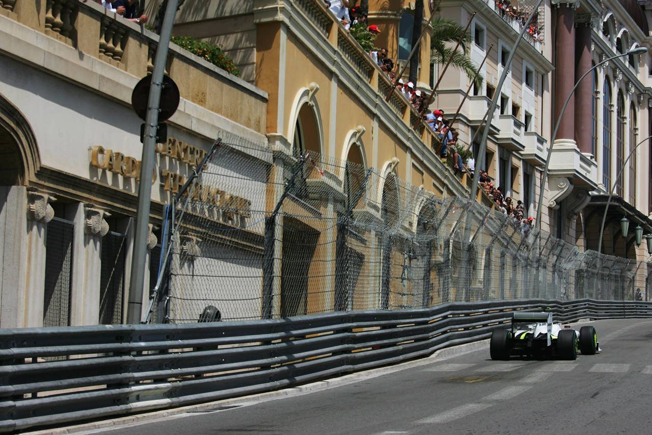MONTE CARLO, MONACO - MAY 24: Rubens Barrichello of Brazil and Brawn GP drives during the Monaco Formula One Grand Prix at the Monte Carlo Circuit on May 24, 2009 in Monte Carlo, Monaco. (Photo by Getty Images)