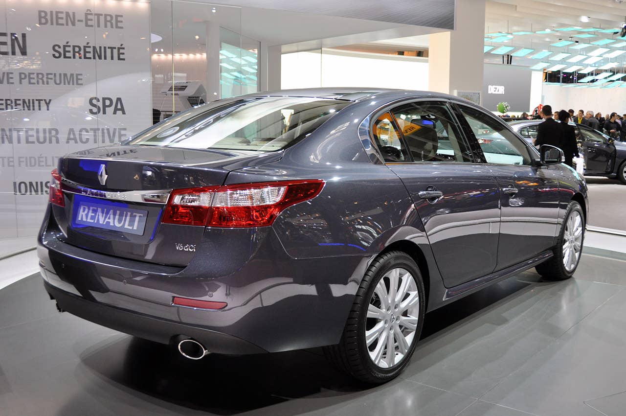 Paris 2010: Renault Latitude