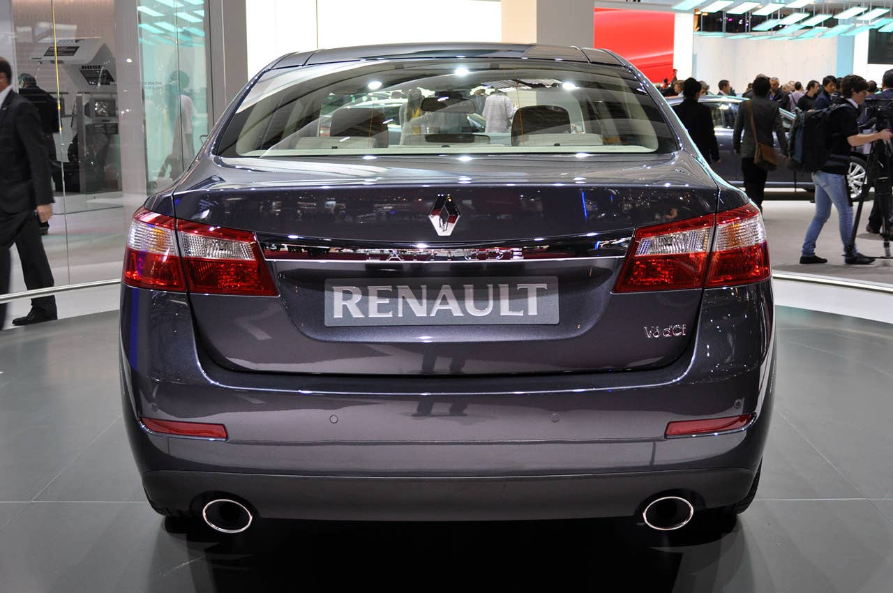 Paris 2010: Renault Latitude