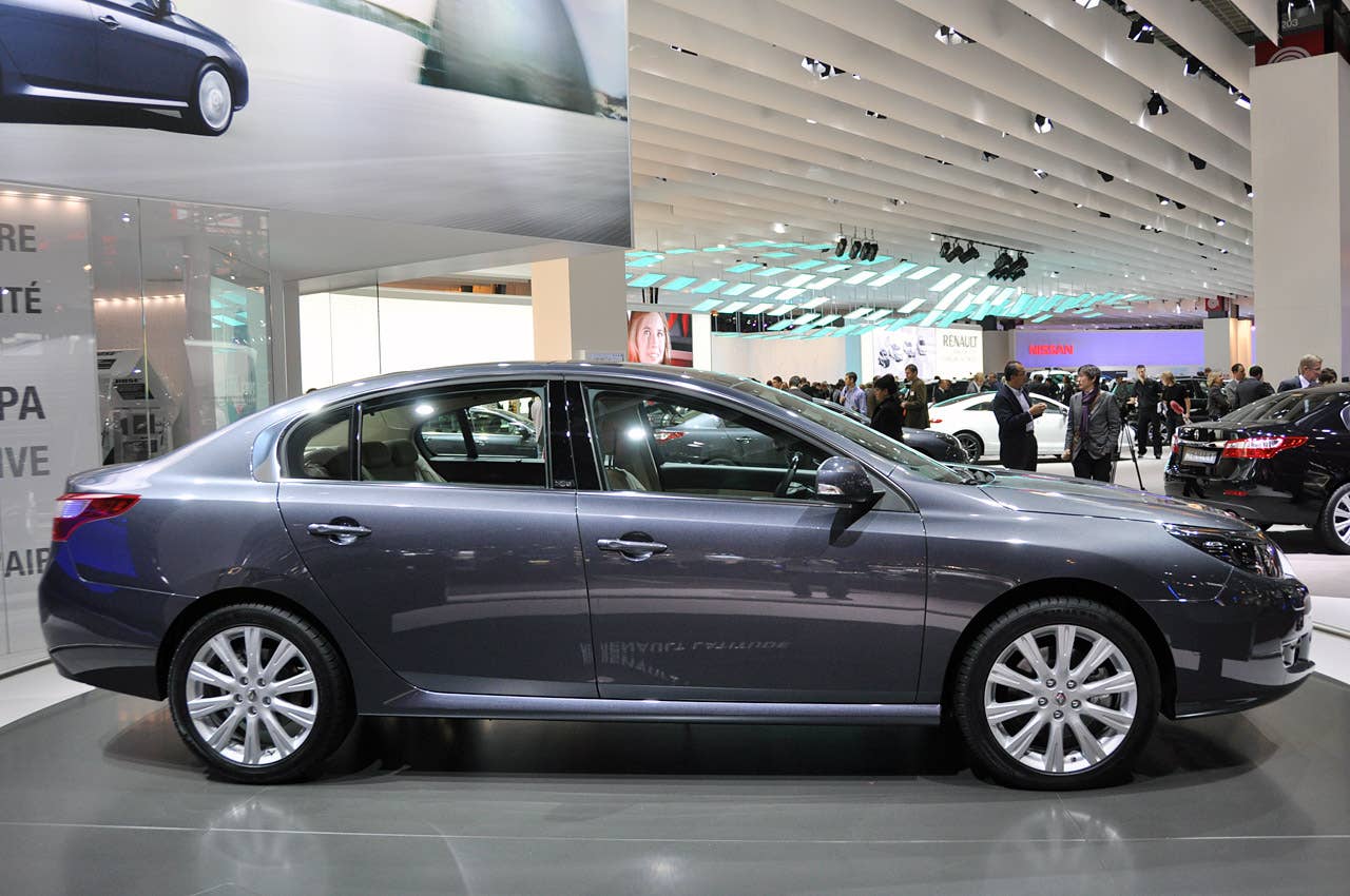 Paris 2010: Renault Latitude