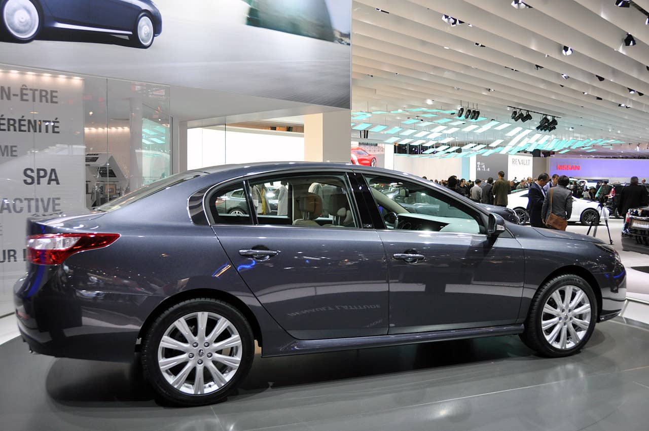 Paris 2010: Renault Latitude